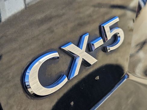 Used 2021 MAZDA CX-5 Touring image 14