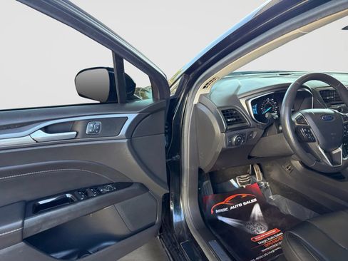 Used 2015 Ford Fusion Titanium AWD/4WD image 11