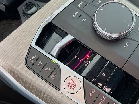 Used 2025 BMW 330i Sedan image 20