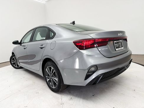 Used 2024 Kia Forte LXS FWD image 7