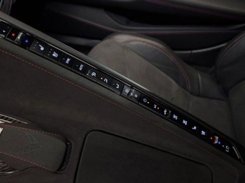 Used 2023 Chevrolet Corvette Stingray Premium Cpe w/ Z51 Performance Package image 8