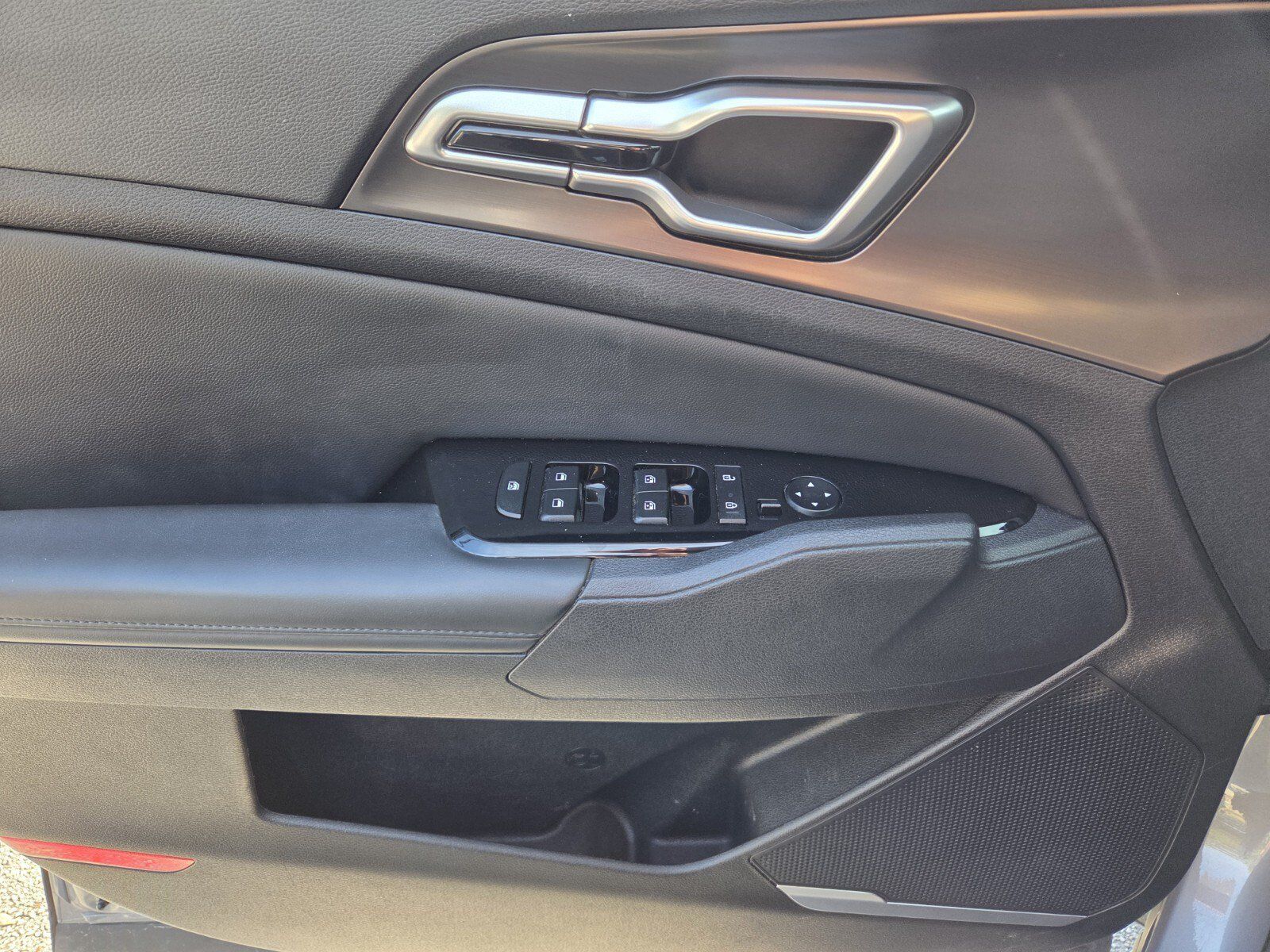 Used 2023 Kia Sportage EX FWD image 36