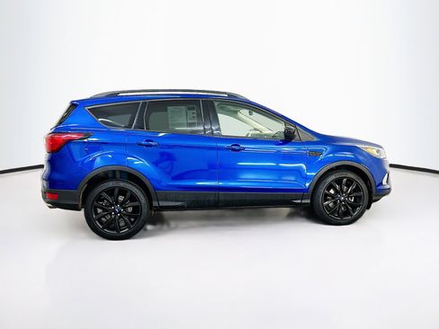 Used 2019 Ford Escape SE image 10