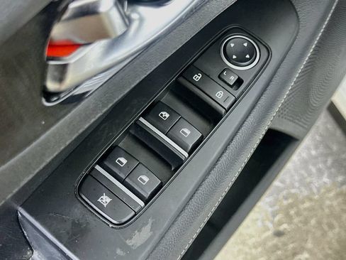 Used 2024 Kia Forte GT-Line w/ GT-Line Premium Package FWD image 19