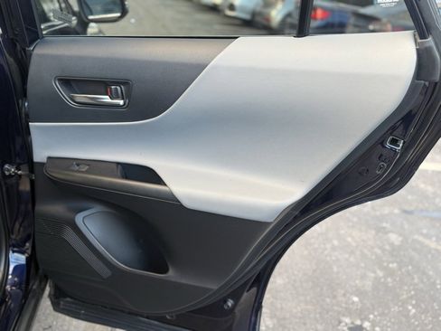 Certified 2023 Toyota Venza LE image 19