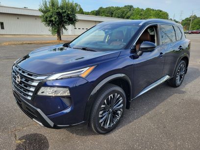 Certified 2025 Nissan Rogue Platinum w/ Tech Package