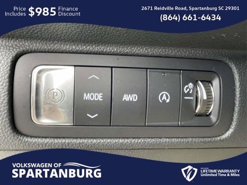 Used 2024 Chevrolet Traverse RS image 22