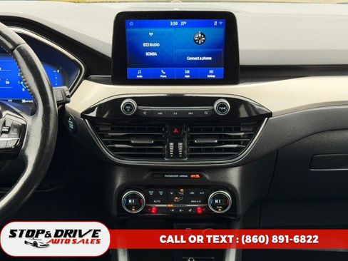 Used 2021 Ford Escape SEL w/ Technology Package image 11