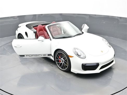 Used 2018 Porsche 911 Turbo image 28