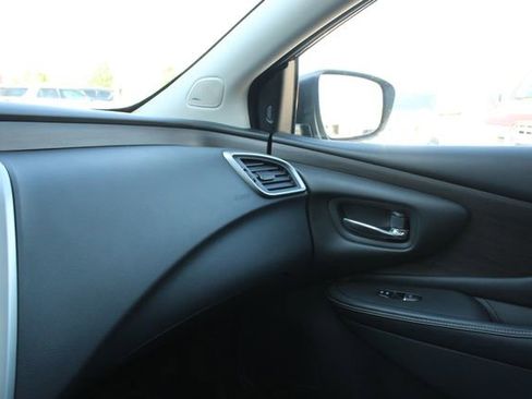 Used 2019 Nissan Murano Platinum w/ Cargo Package FWD image 20