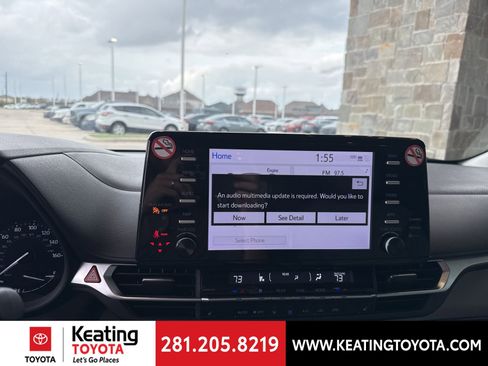 Certified 2024 Toyota Sienna XLE image 22