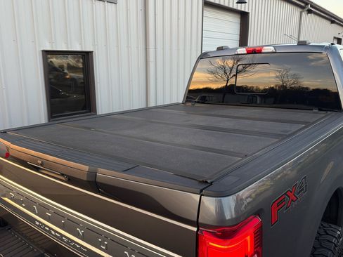 Used 2021 Ford F250 Platinum w/ FX4 Off-Road Package image 11