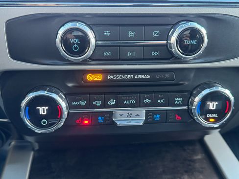 Used 2022 Ford F450 Lariat w/ Lariat Ultimate Package image 33