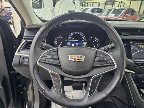 Used 2017 Cadillac XT5 Premium Luxury w/ LPO, Wheel Lock Package image 30