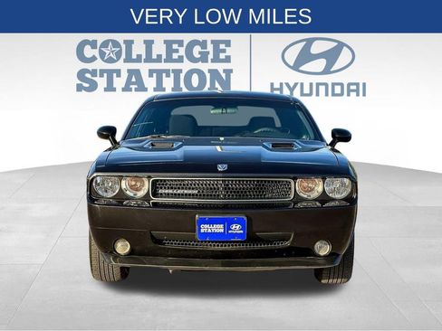 Used 2009 Dodge Challenger SE image 5