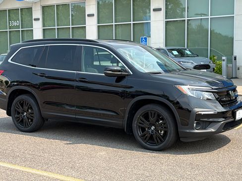 Certified 2022 Honda Pilot Special Edition image 1