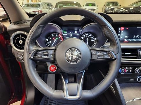 Used 2021 Alfa Romeo Stelvio Ti w/ Nero Edizione image 20