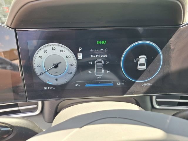 Used 2025 Hyundai Elantra SEL FWD image 19