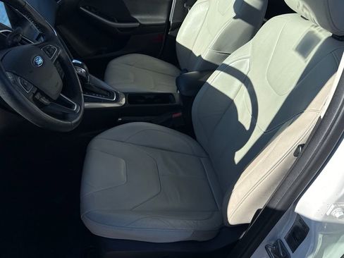 Used 2016 Ford Focus Titanium w/ Titanium Cold Weather Package image 14