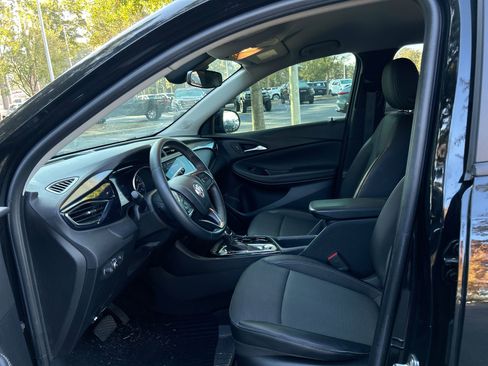 Used 2022 Buick Encore GX Preferred w/ Cold Weather Comfort Package image 16