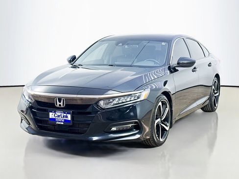 Used 2018 Honda Accord Sport image 3
