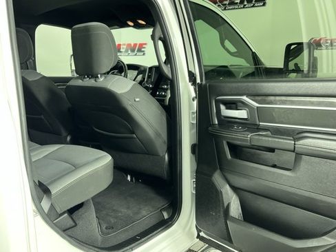 Used 2024 RAM 2500 Big Horn image 27