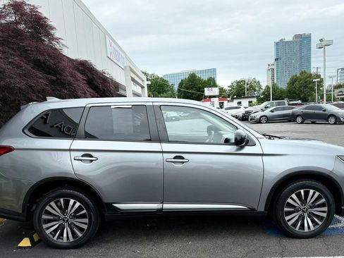 Used 2020 Mitsubishi Outlander ES AWD/4WD image 8