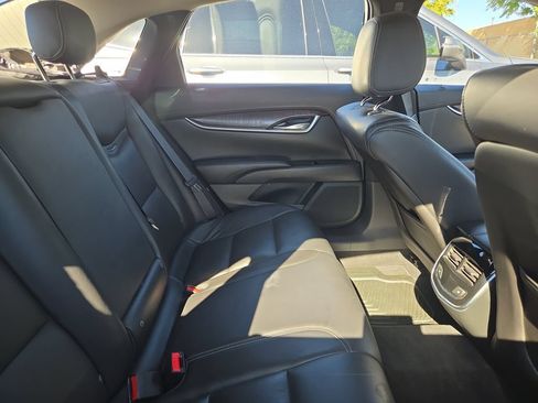 Used 2019 Cadillac XTS Luxury FWD image 8