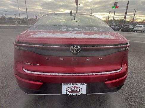 New 2026 Toyota Crown XLE image 4