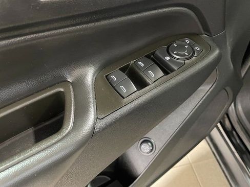 Used 2023 Chevrolet Equinox LT AWD/4WD image 19