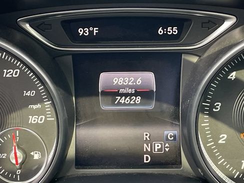 Used 2018 Mercedes-Benz CLA 250 image 14
