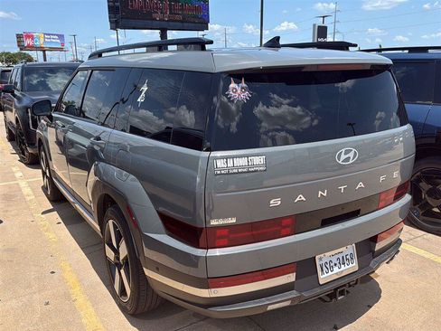Used 2024 Hyundai Santa Fe Limited FWD image 11