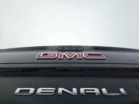 Used 2022 GMC Sierra 2500 Denali w/ Denali Ultimate Package image 10