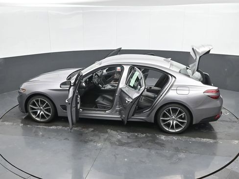 Used 2023 Genesis G70 2.0T image 55