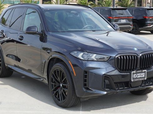 Used 2024 BMW X5 sDrive40i w/ M Sport Package image 3