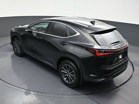 Used 2025 Lexus NX 250 FWD w/ Accessory Package (K3) image 18