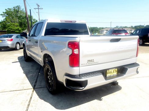 Used 2020 Chevrolet Silverado 1500 Custom w/ Custom Value Package image 14