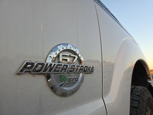 Used 2013 Ford F250 Platinum w/ FX4 Off Road Pkg image 18