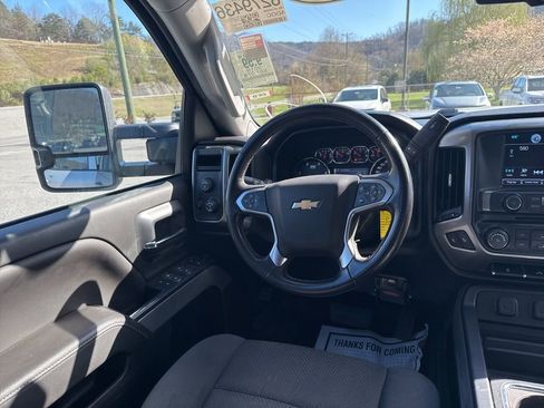 Used 2019 Chevrolet Silverado 2500 LT w/ Z71 Package, Off-Road AWD/4WD image 22