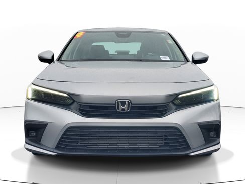 Used 2024 Honda Civic Touring image 2