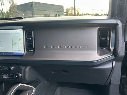 Used 2023 Ford Bronco Outer Banks w/ Sasquatch Package image 26