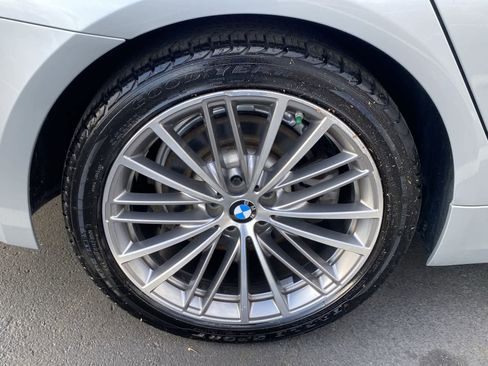 Used 2020 BMW 530i xDrive 530i xDrive w/ Premium Package image 19