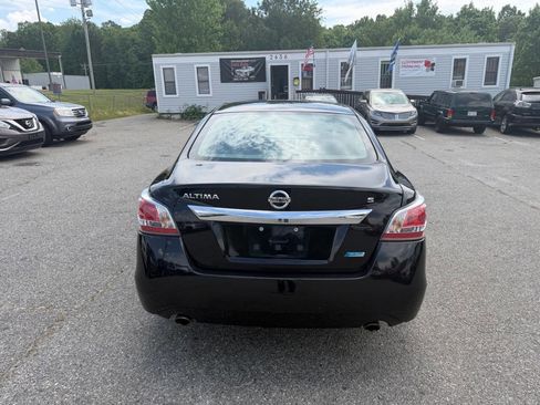 Used 2014 Nissan Altima 2.5 S FWD image 8