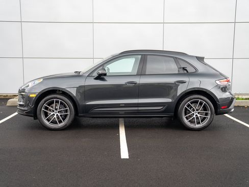 Certified 2026 Porsche Macan AWD/4WD image 2