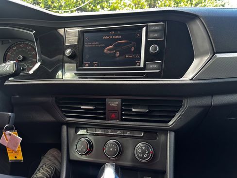Used 2019 Volkswagen Jetta S FWD image 18