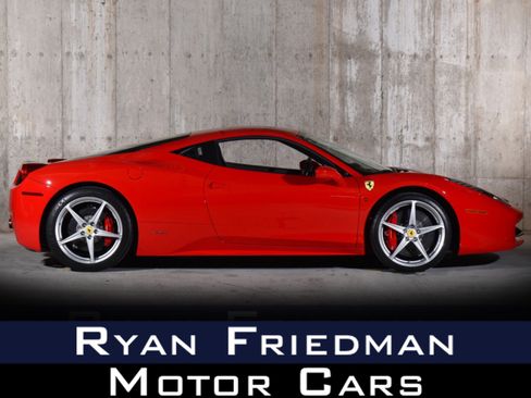Used 2014 Ferrari 458 Italia Coupe RWD image 1