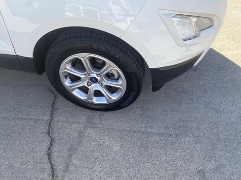 Used 2020 Ford EcoSport SE image 3