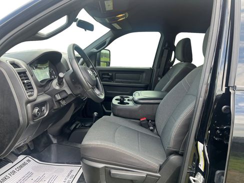 Used 2024 RAM 3500 Tradesman w/ Chrome Appearance Group AWD/4WD image 9