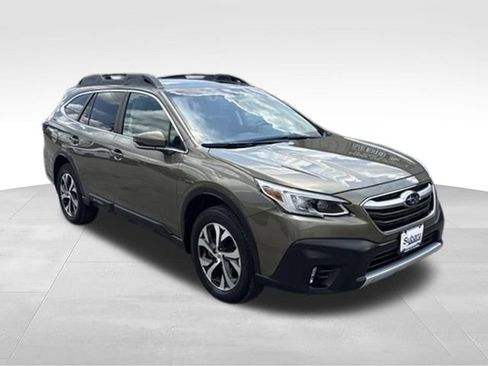 Used 2020 Subaru Outback Limited w/ Popular Package #2 AWD/4WD image 1