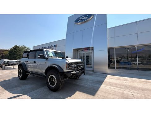 Used 2022 Ford Bronco Badlands AWD/4WD image 1